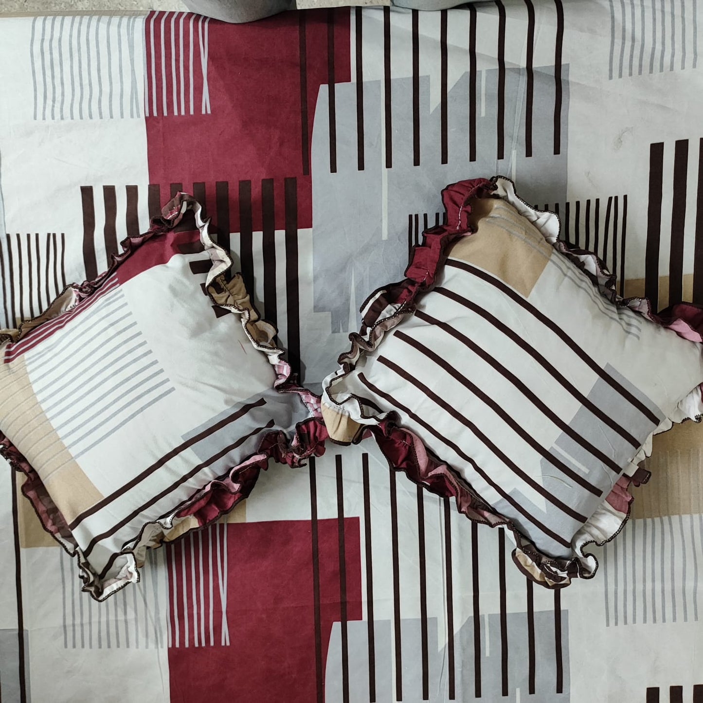 5-Piece King Size Bedsheet Set - Includes 1 Bedsheet, 2 Decorative Cushion Covers, 2 Pillow Covers - Luxury Bedding for Stylish Bedroom